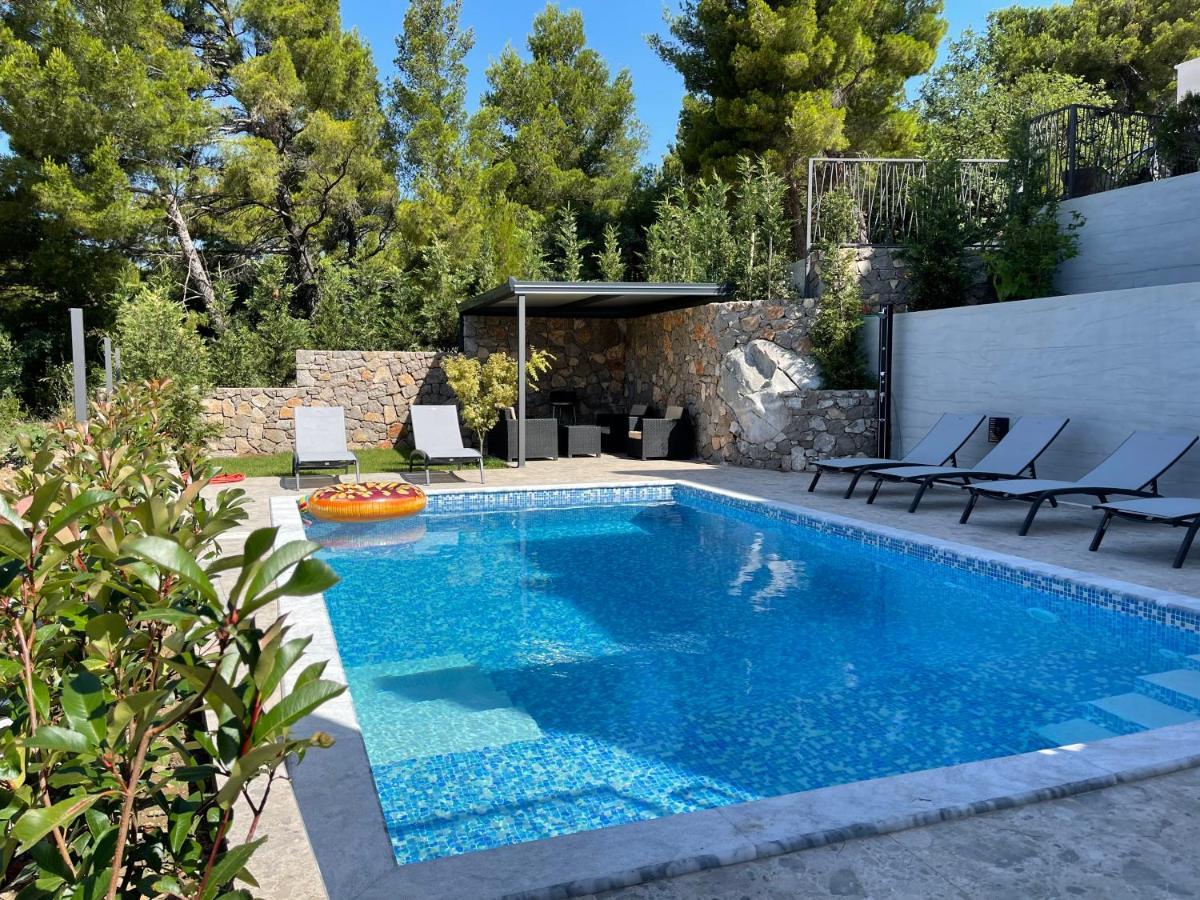 Villa Pine Bar Exterior photo